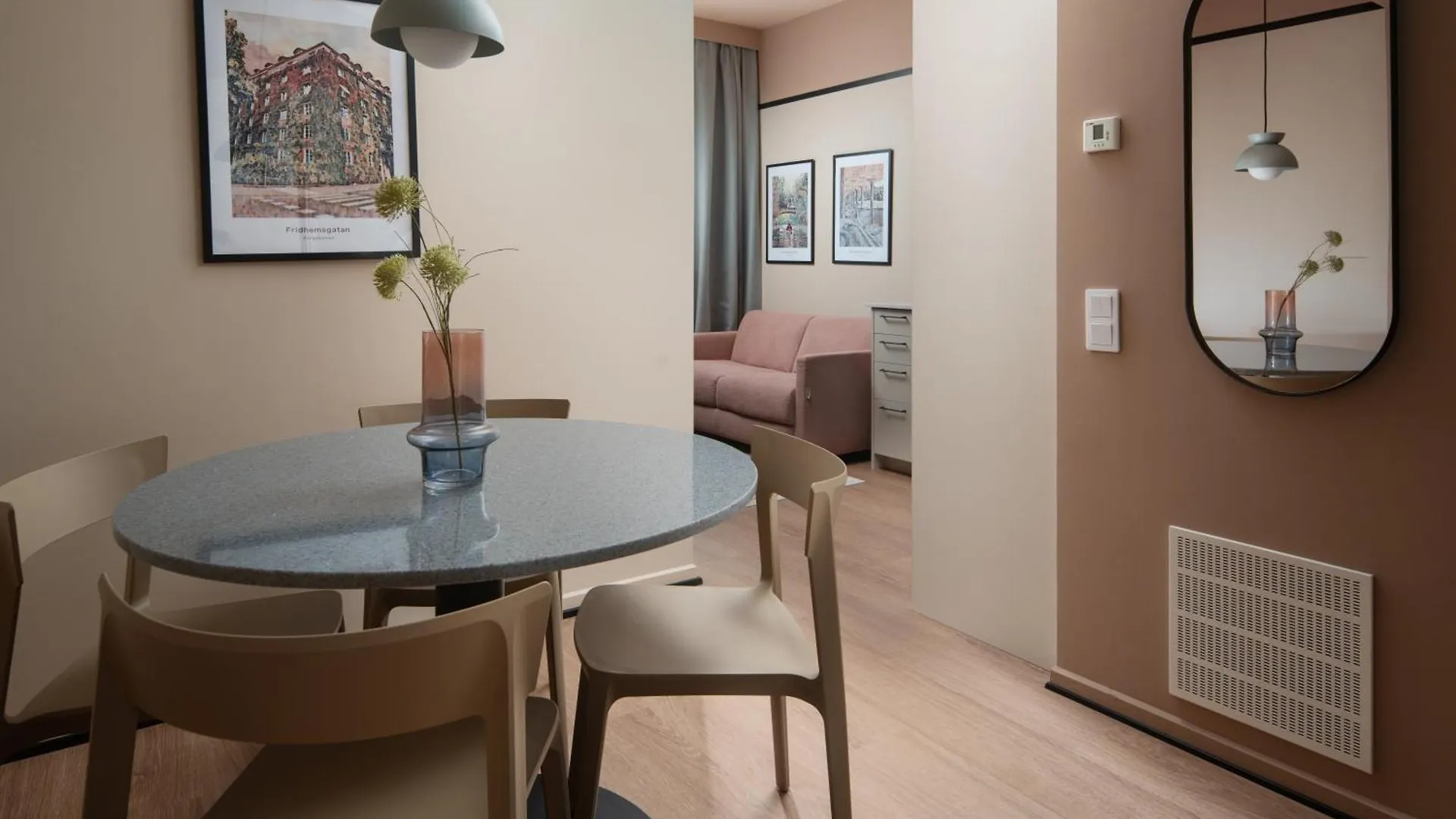 Sky Hotel Apartments, Stockholm contacts