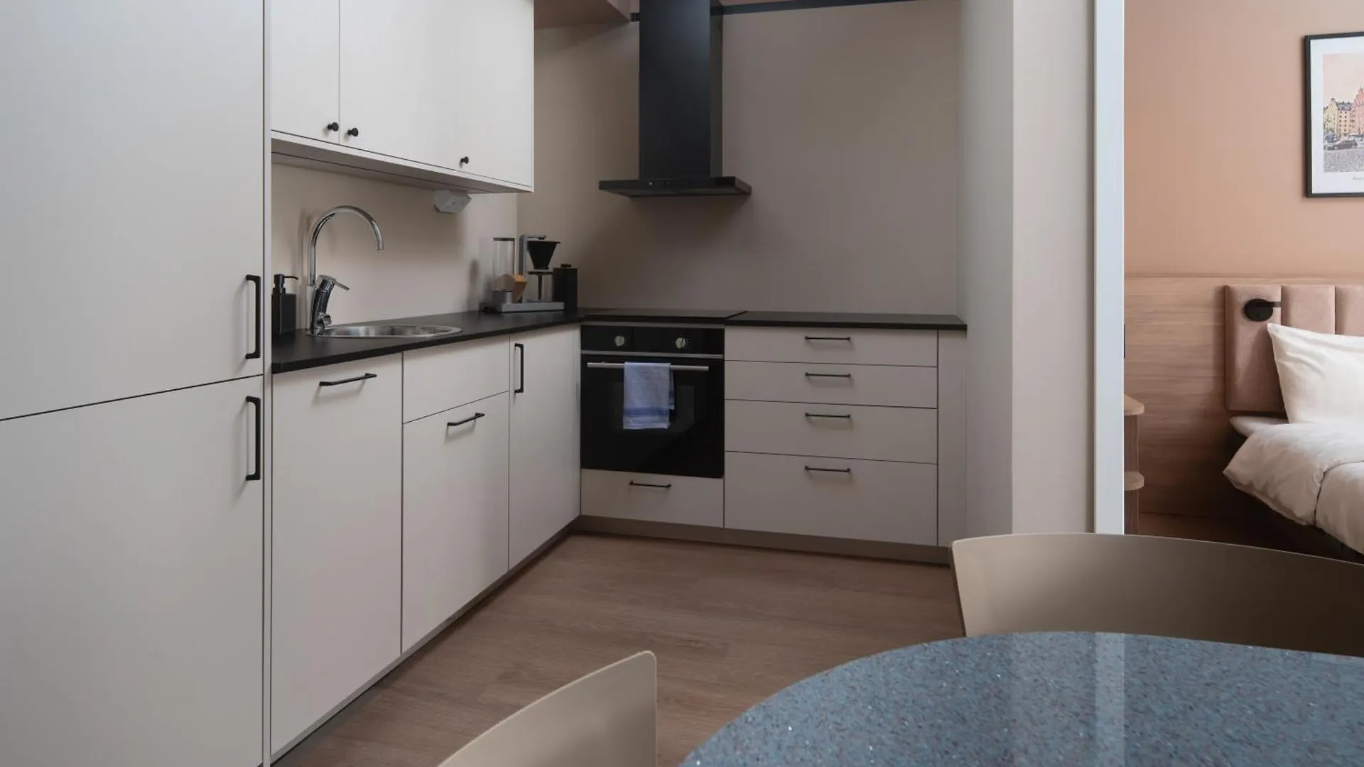Sky Hotel Apartments, Stockholm 3*,  Sweden