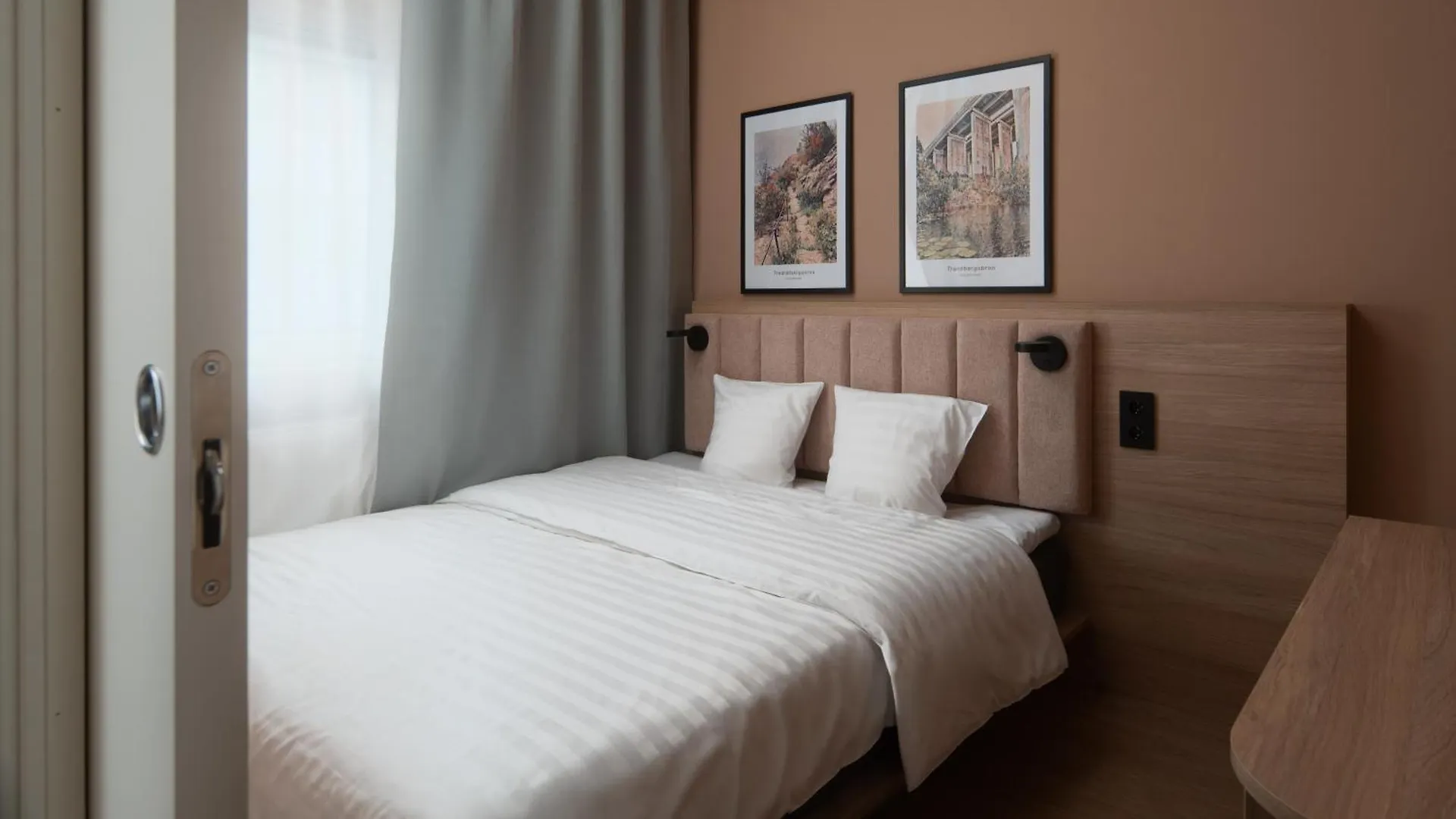 Sky Hotel Apartments, Stockholm 3*,